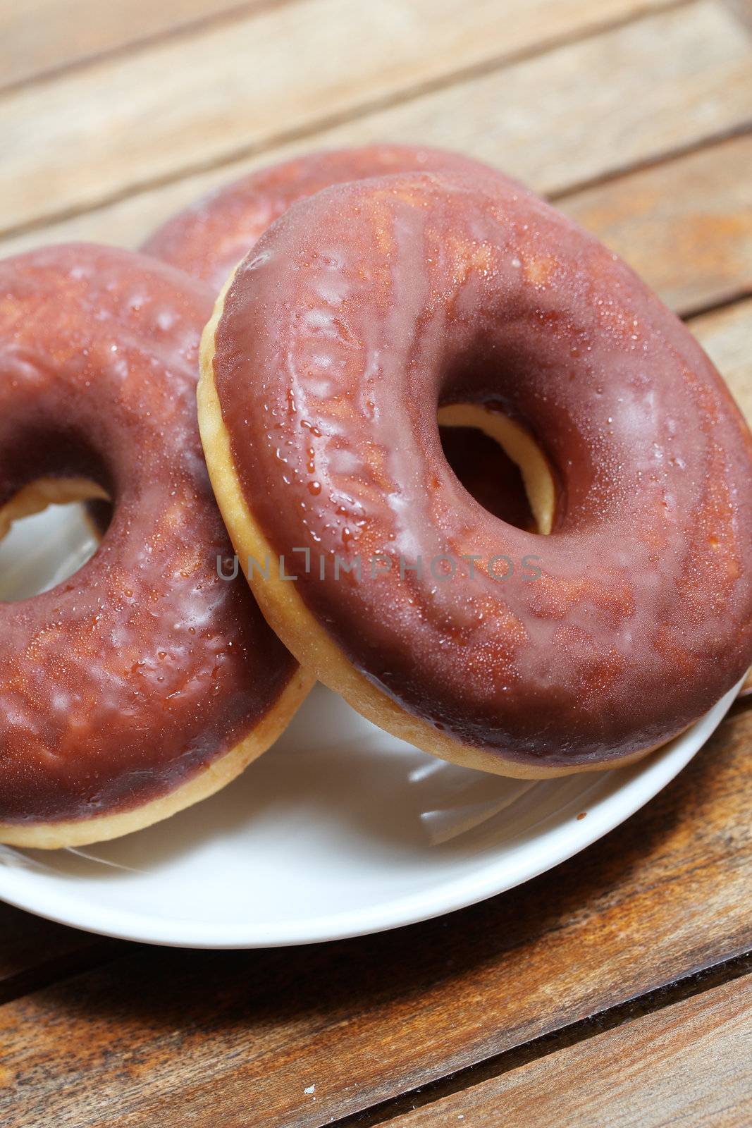 making donuts