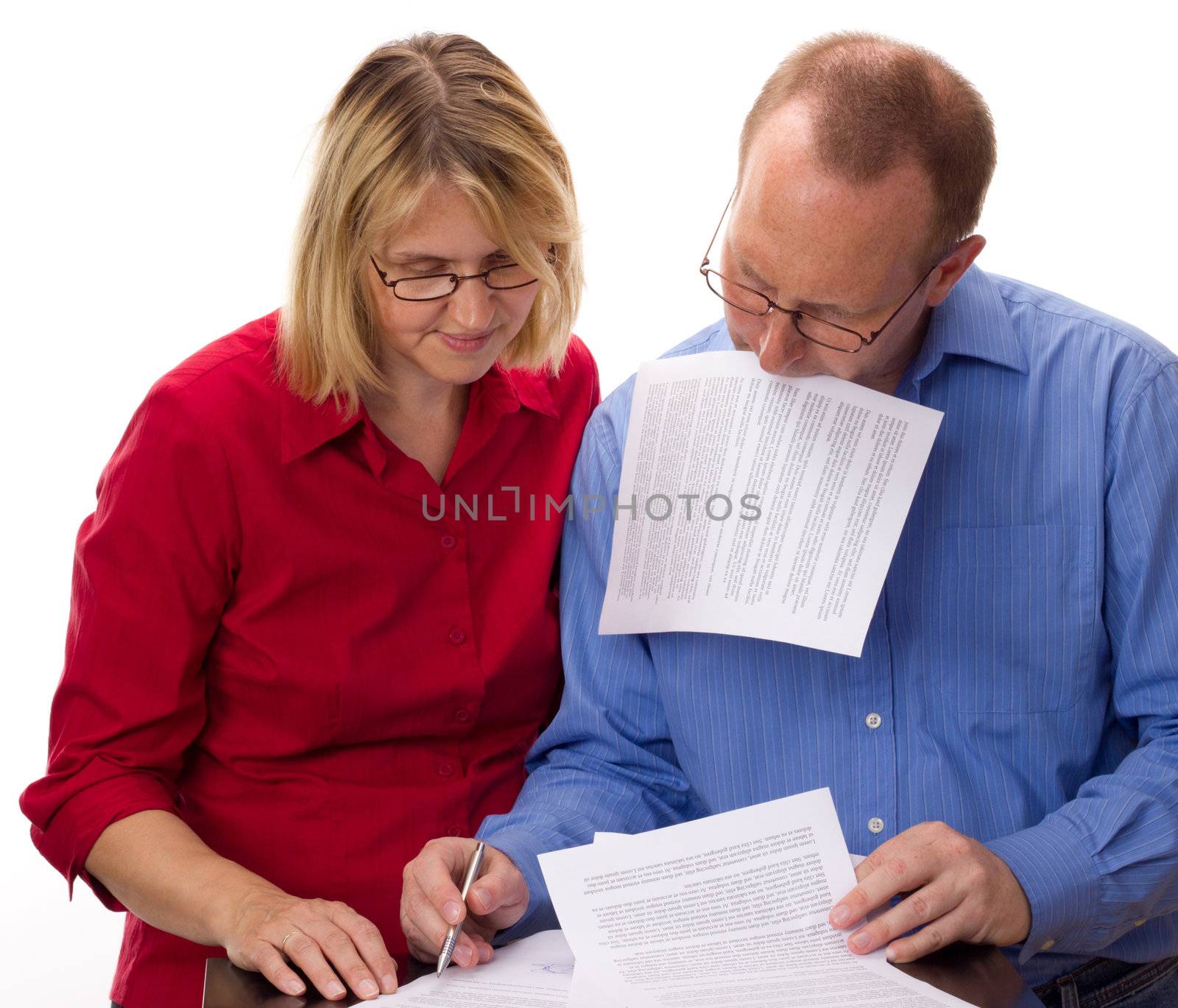 People signing of an agreement by gwolters