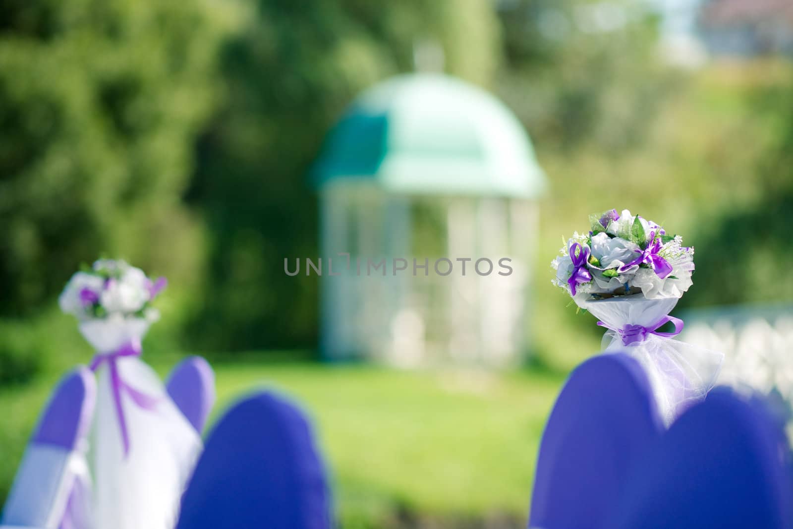 Wedding chairs and flowers in the garden 