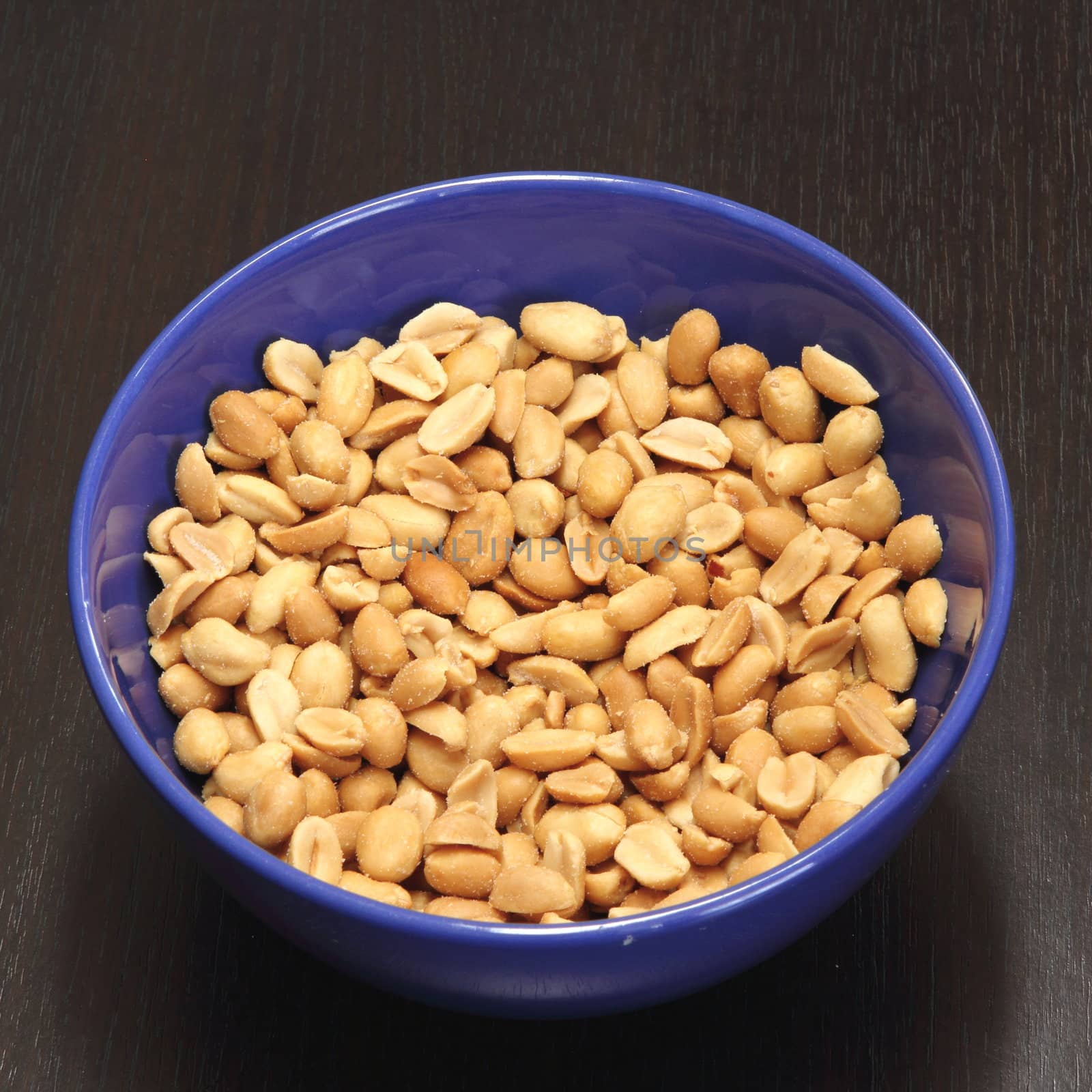 peanuts in a pot by taviphoto