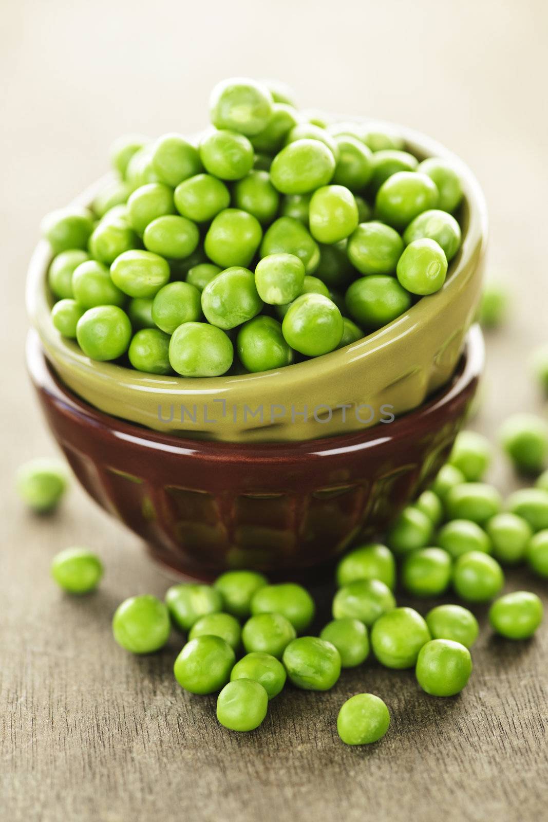 Bowl of peas by elenathewise