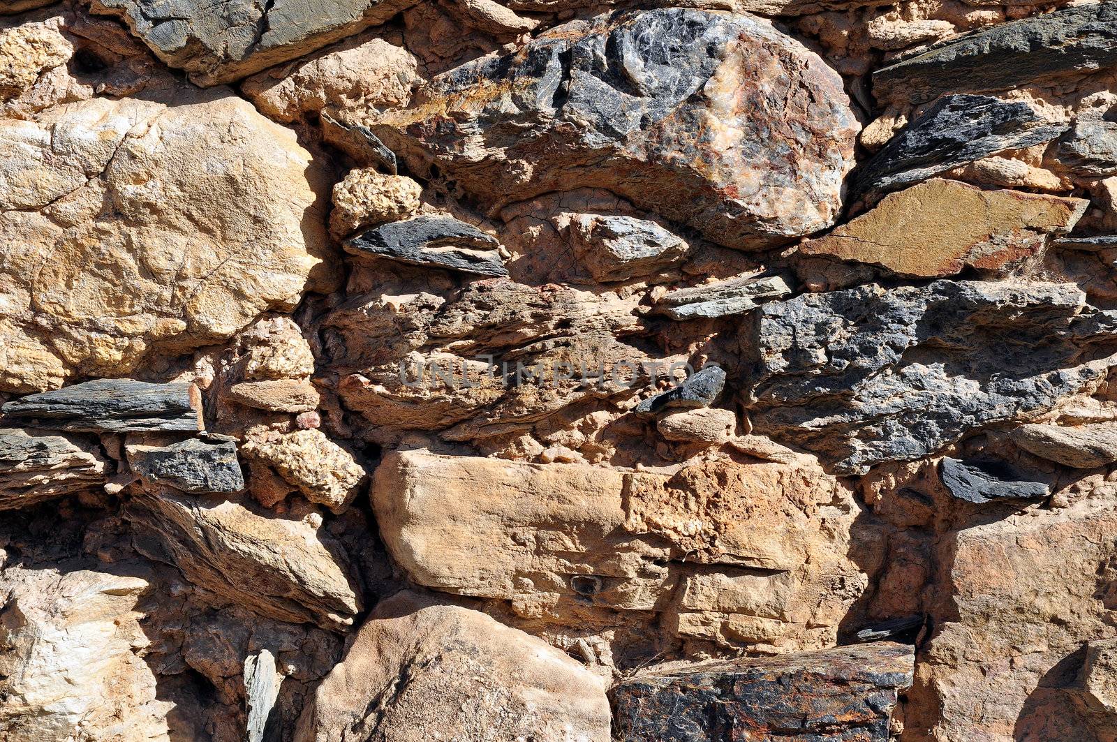 Stone Wall by ruigsantos