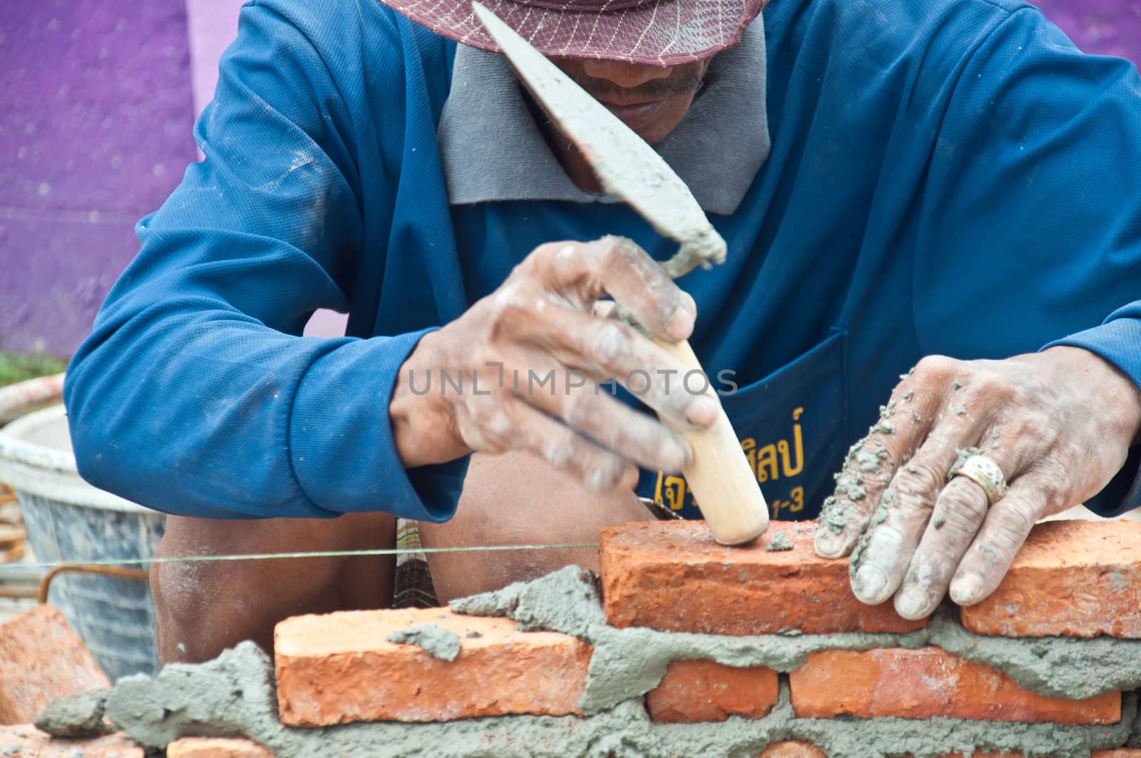 hand for construction for wall