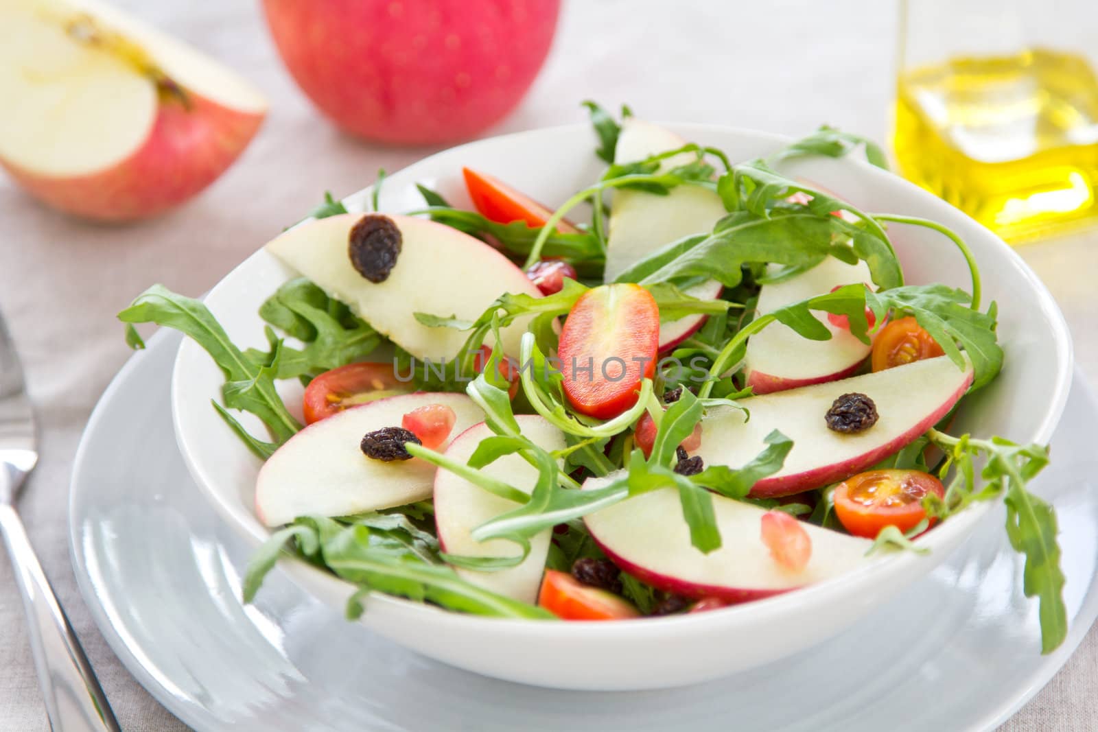Apple and rocket salad by vanillaechoes