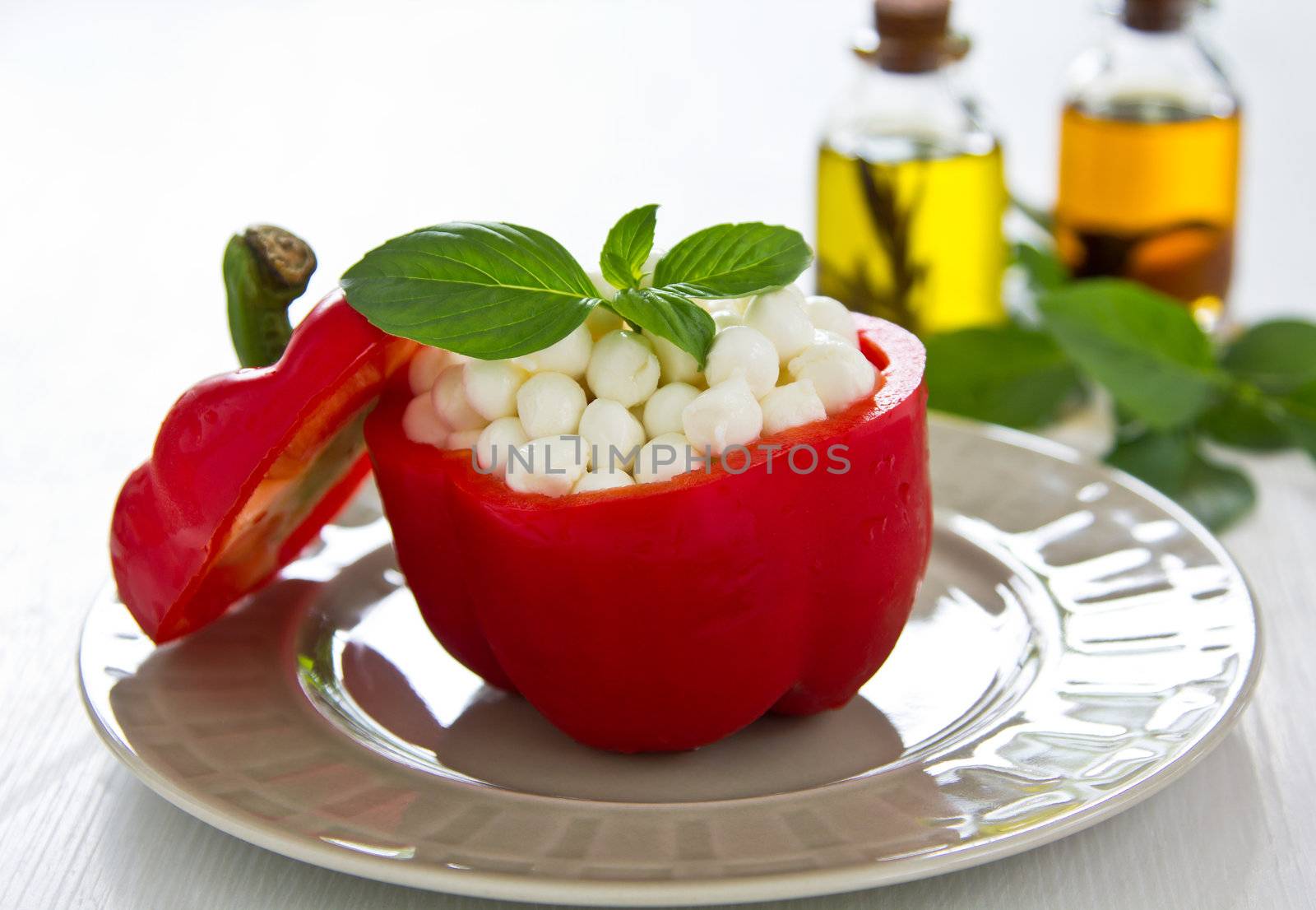 Pearl Mozzarella in Red pepper by vanillaechoes