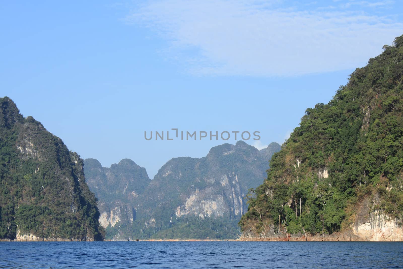 Cheow Larn Lake at Khao Sok National Park in Southern Thailand