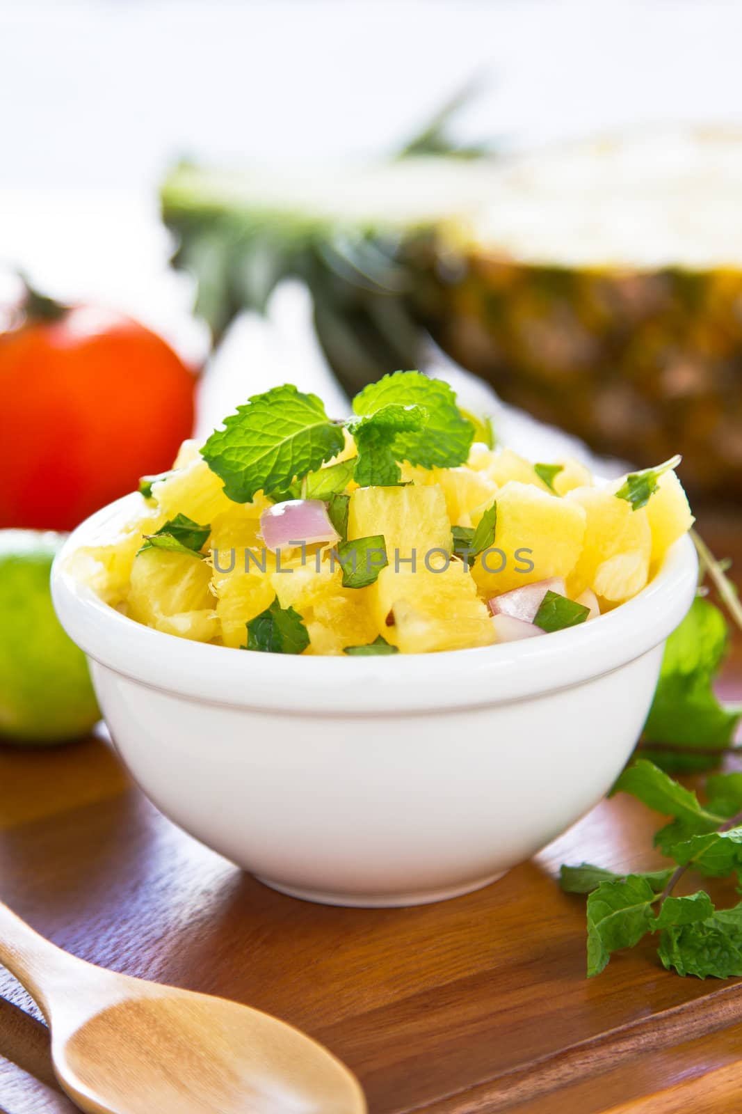 Pineapple salsa by vanillaechoes