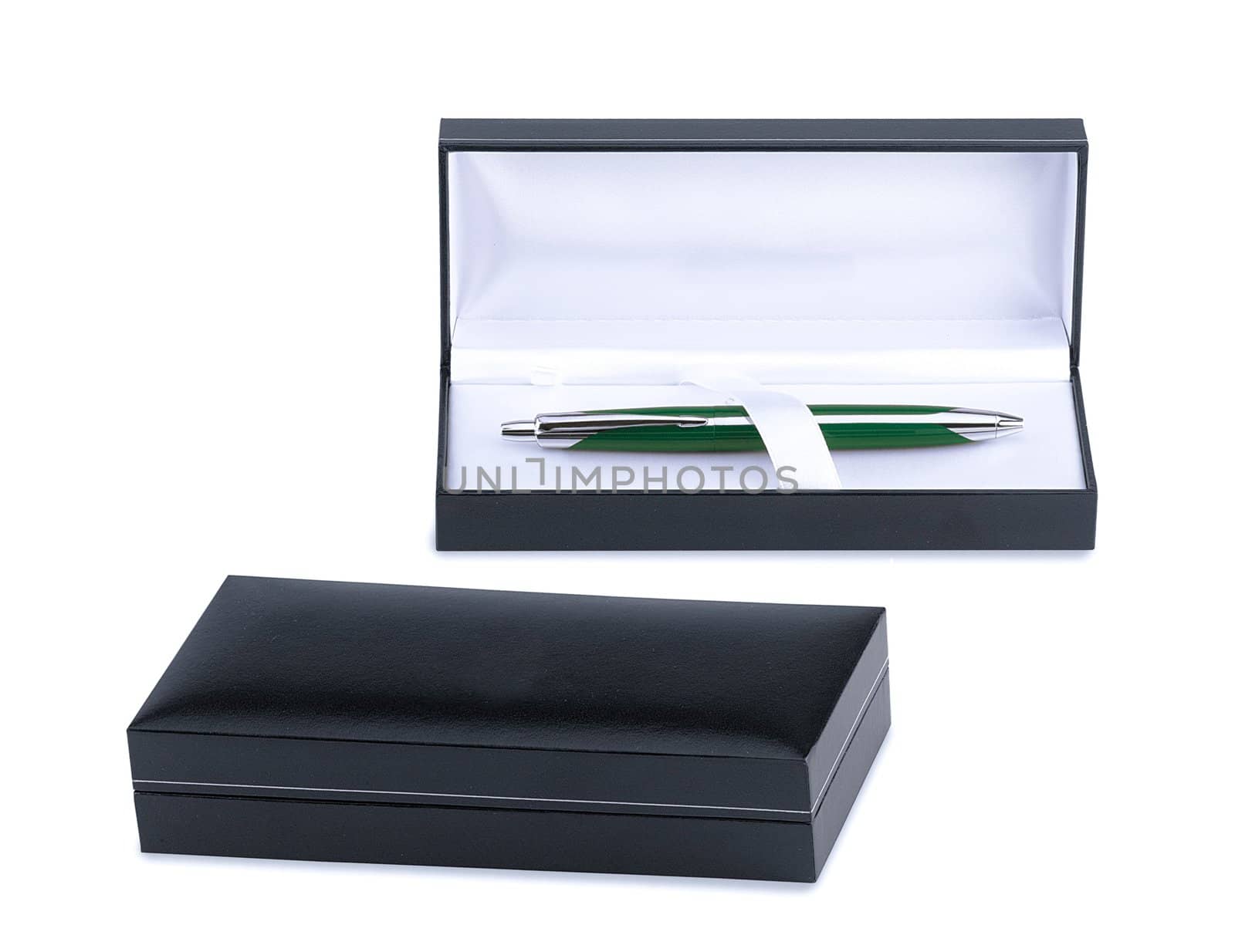 gift box.Pen inside.