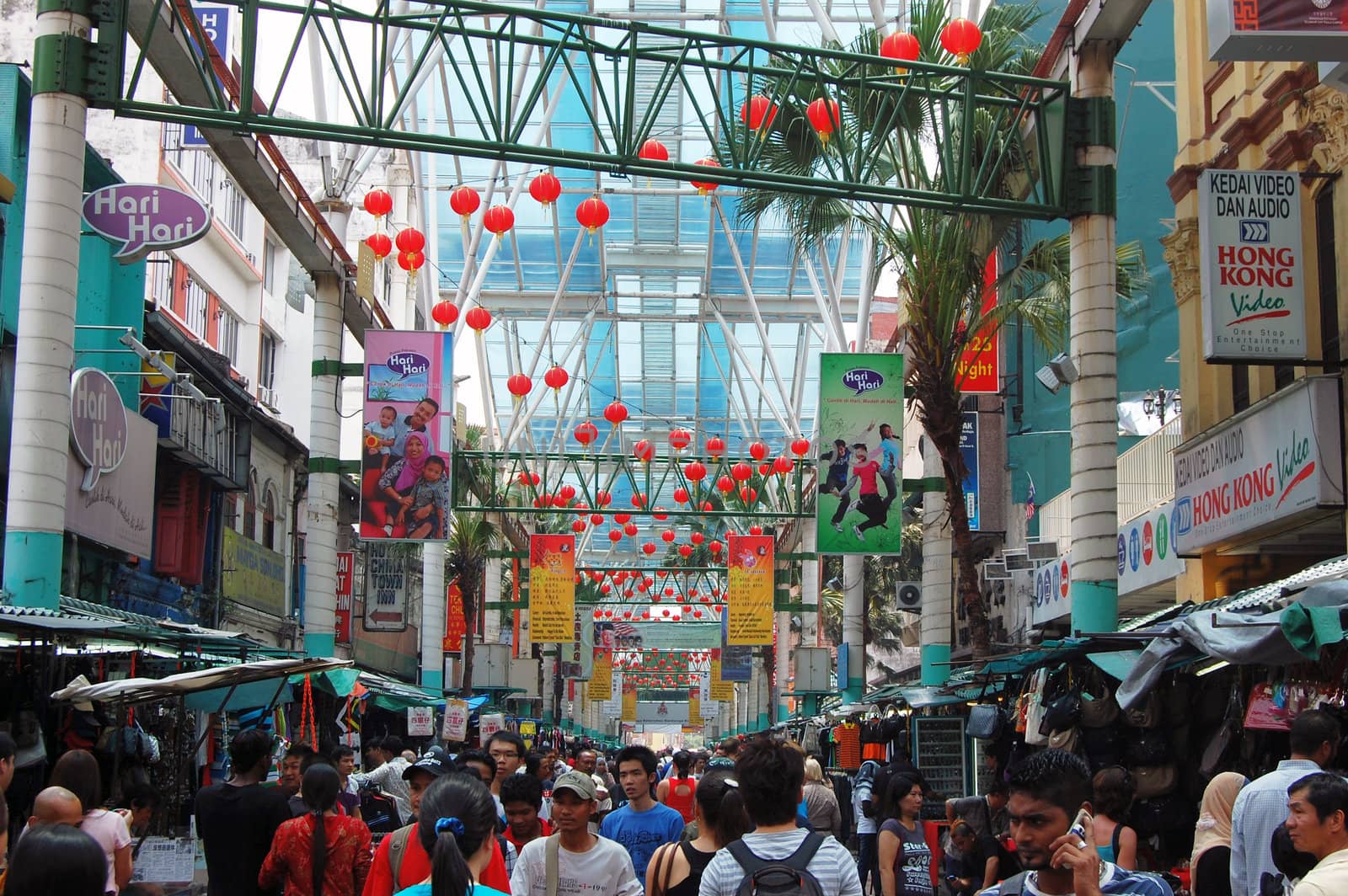 Chinatown market in Kuala Lumpur by danemo