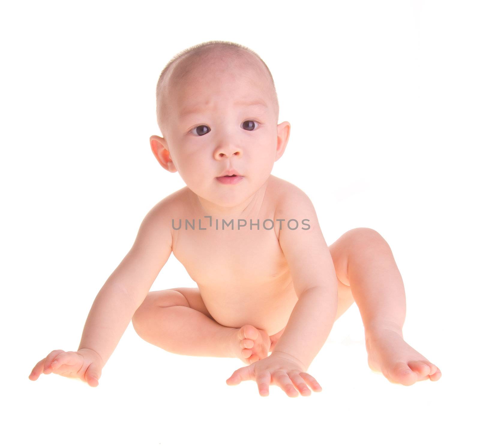 baby boy, bright picture of crawling baby boy by heinteh