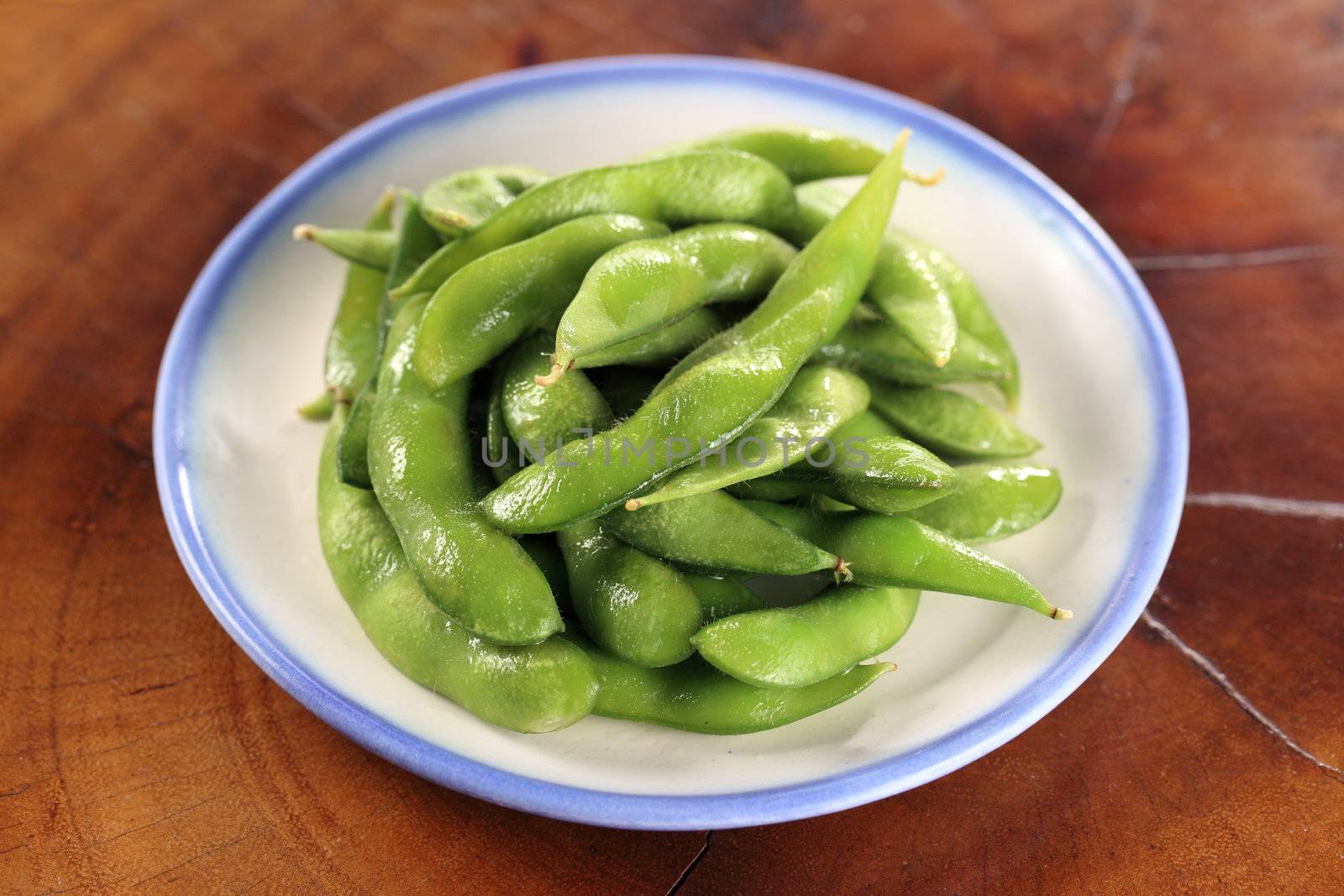 plate of boiled edamame or soybeans