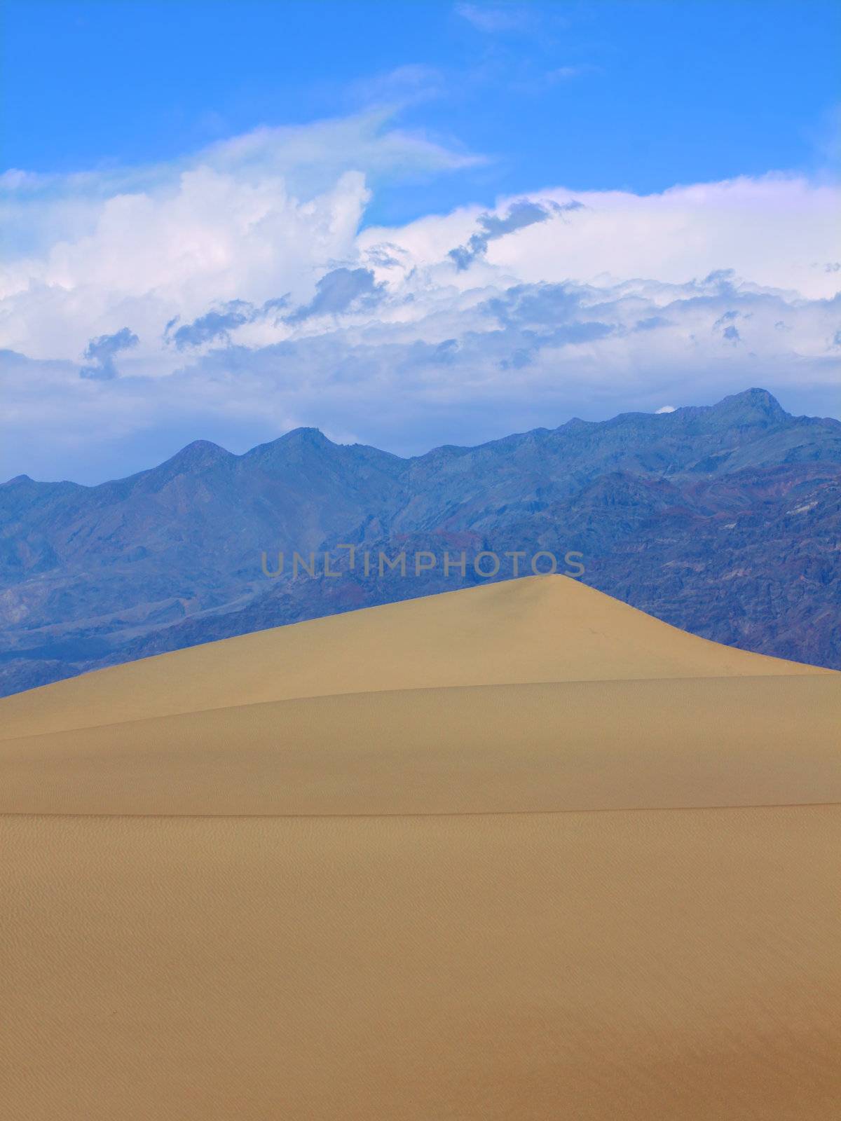 Mesquite Flat Sand Dunes of Death Valley National Park in California.