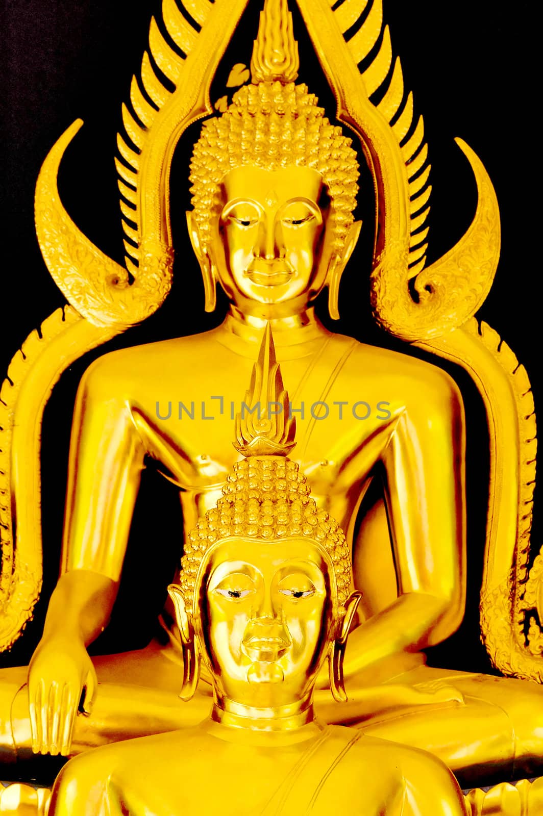 lord buddha sculpture