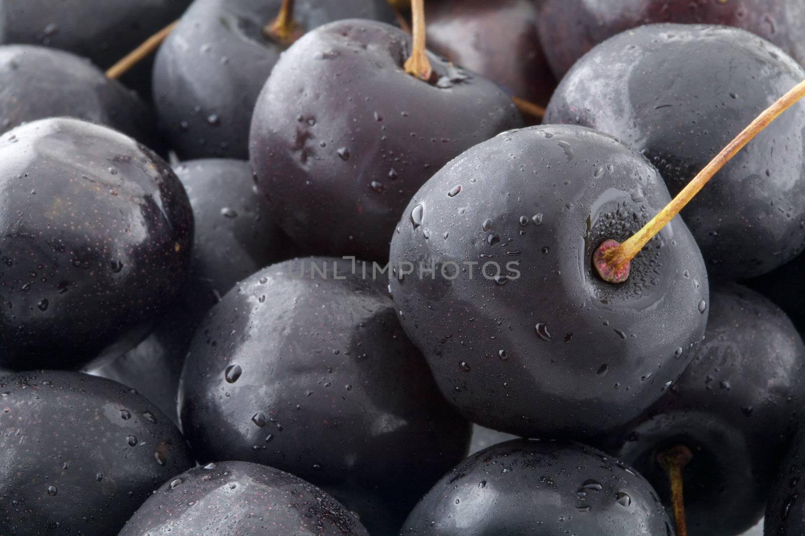 Black Cherries by antpkr
