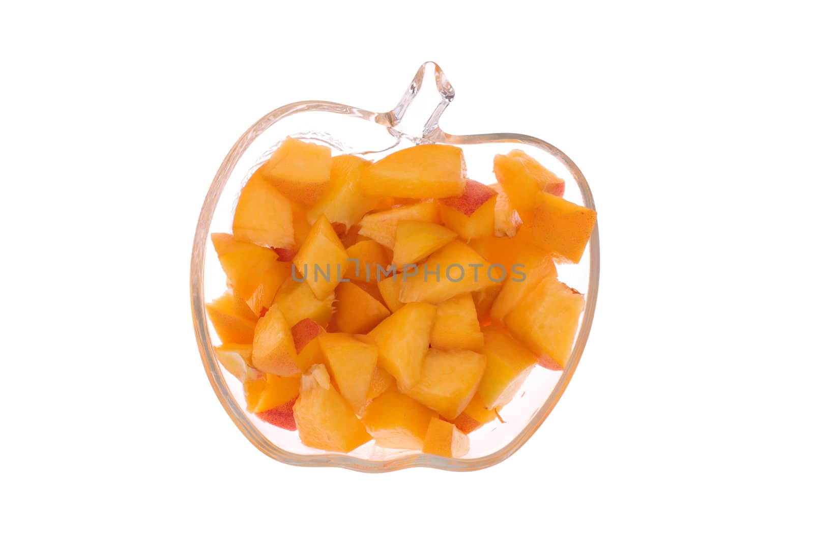 cut peaches for the breakfast