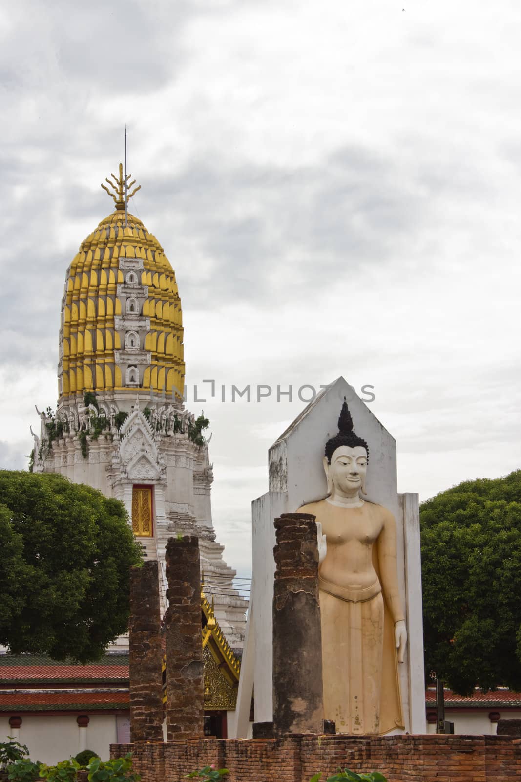Wat Phra Sri Rattana Mahathat Temple, Phitsanulok - Thailand - Gilded Buddha statue