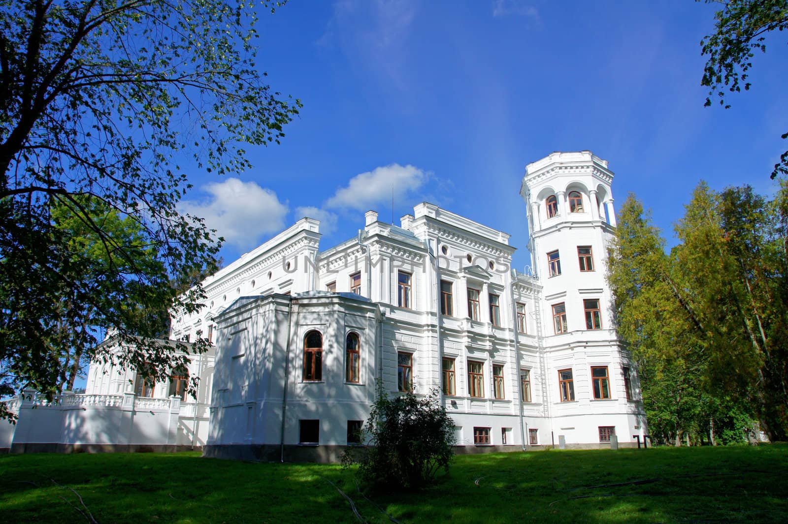 Manor in the central Estonia. 18 century. Puurmani.