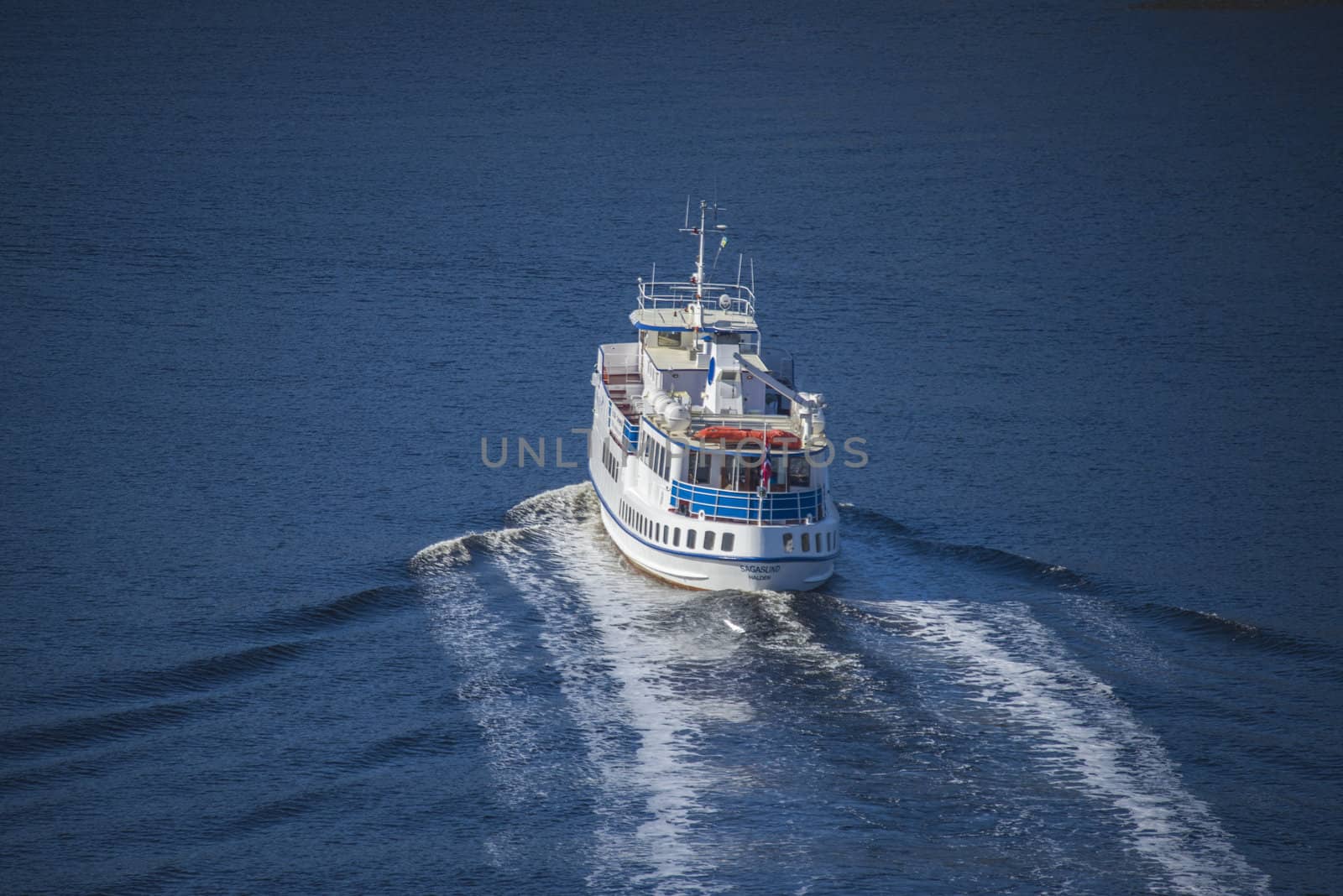 sagasund sailing through the ringdalsfjord by steirus