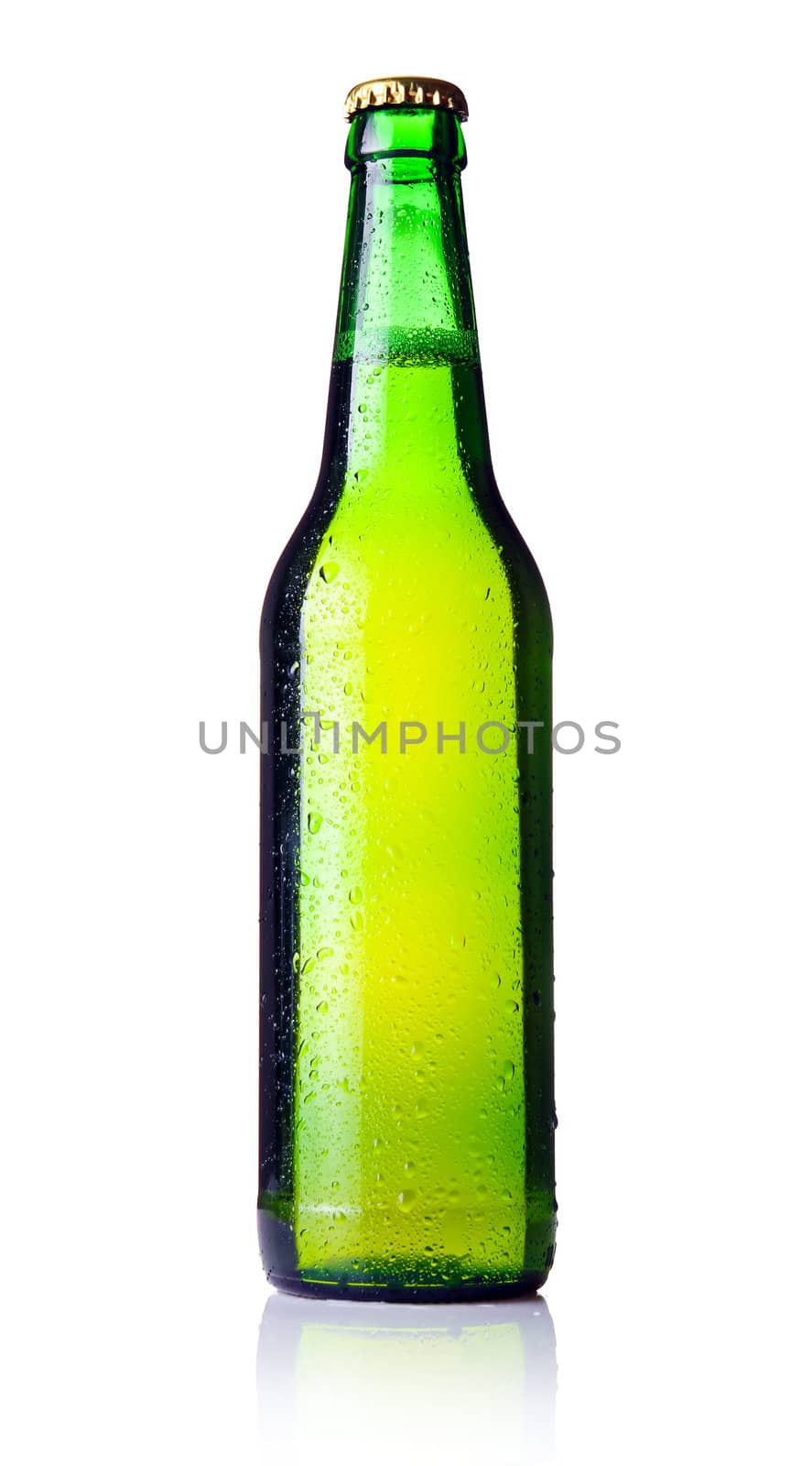 Green bottle of beer isolated on white by alphacell