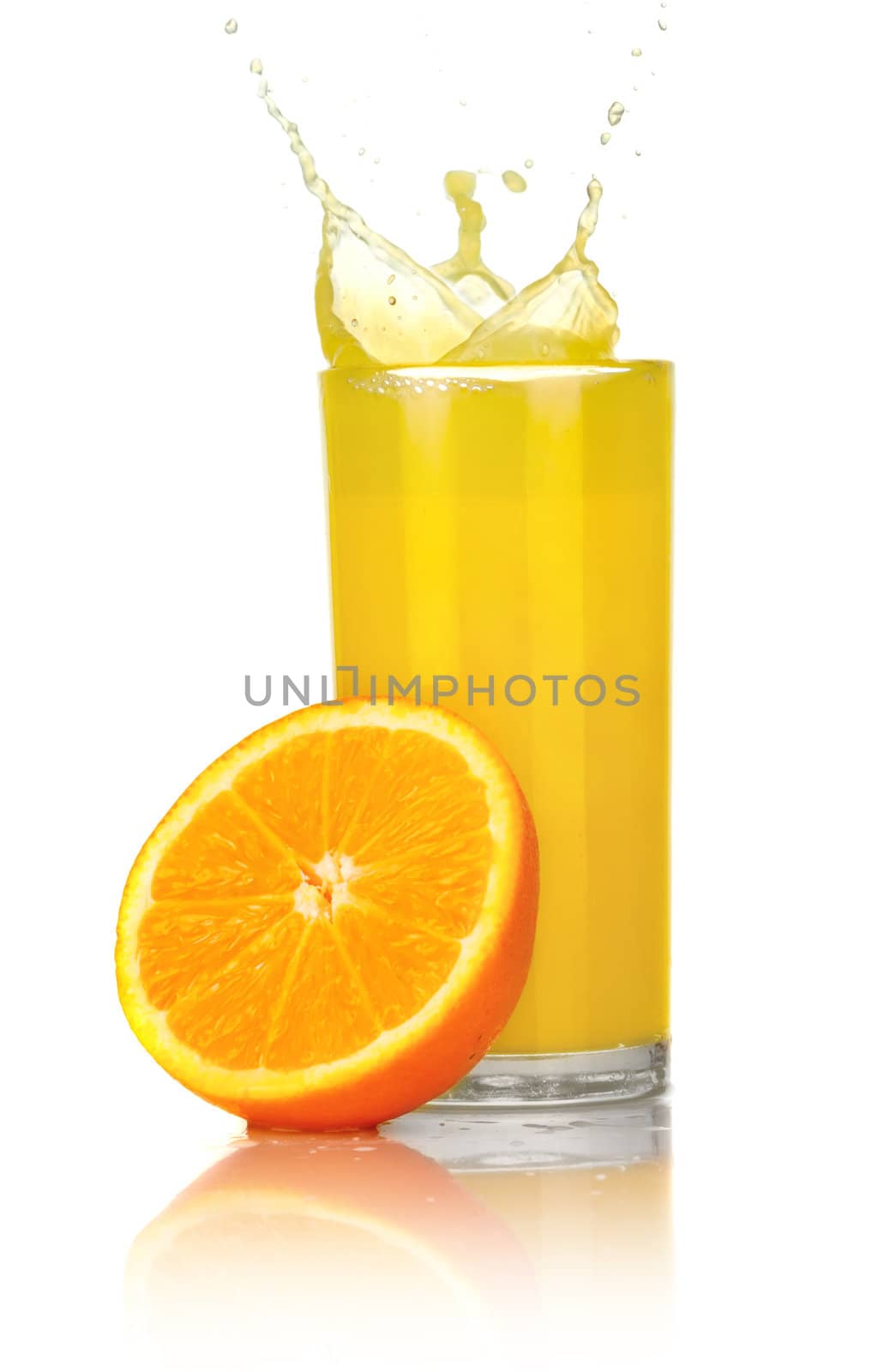 Orange juice with slices of orange in the glass isolated by alphacell