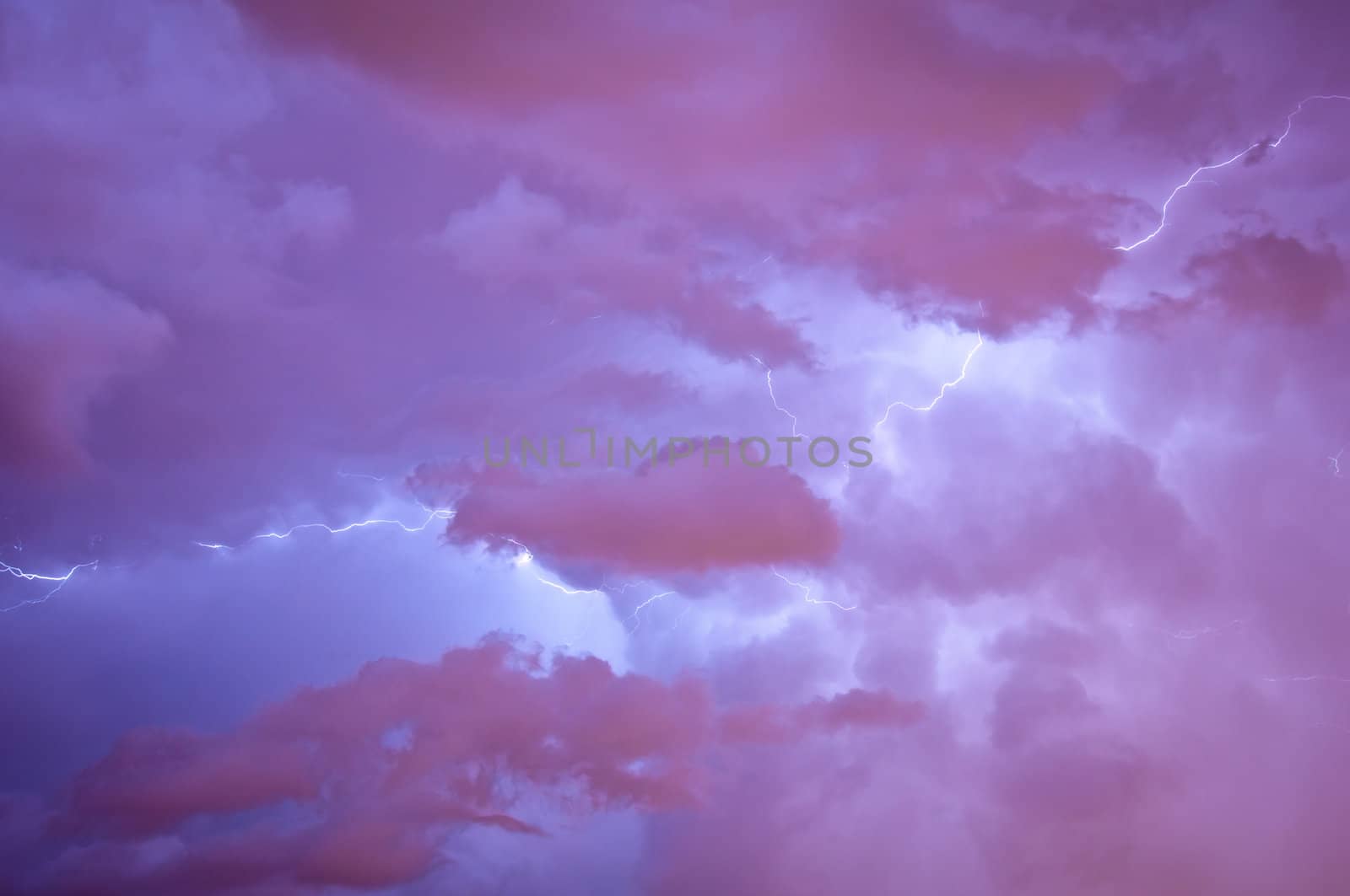 Bright dramatic lightening by REBELProductions