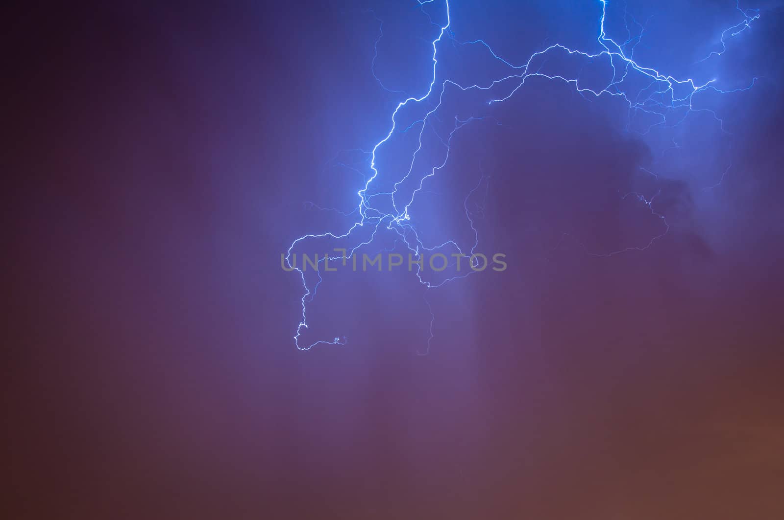 Bright dramatic lightening by REBELProductions