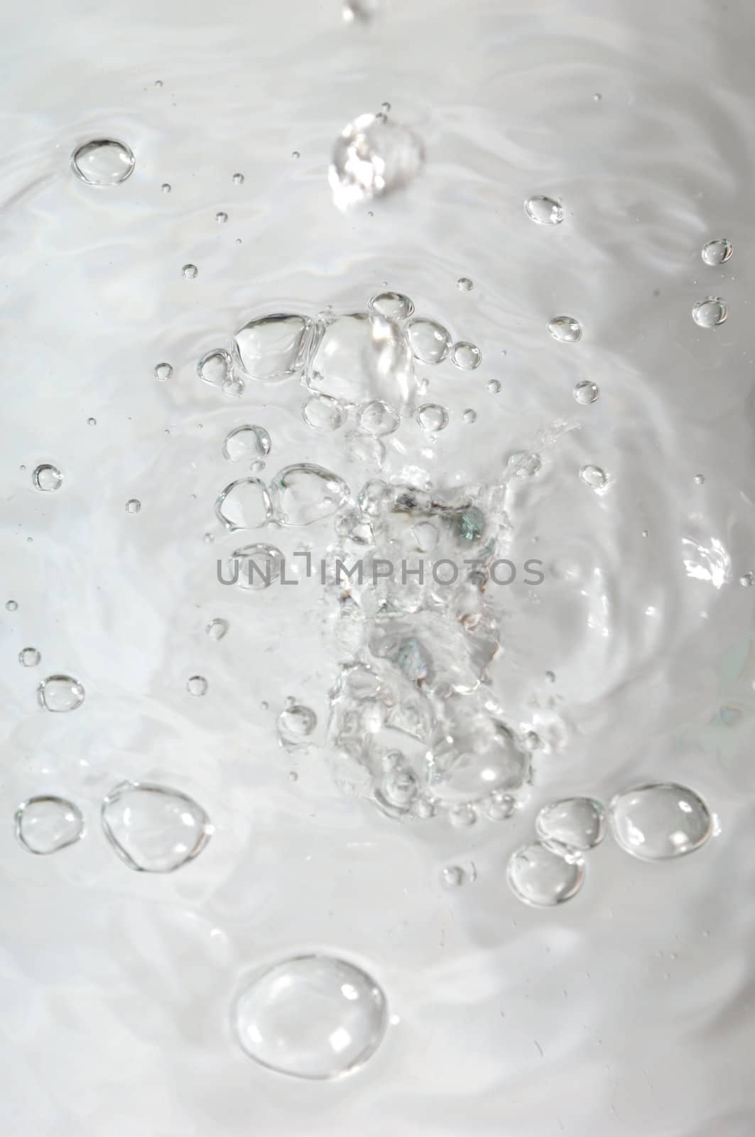 Water bubbles by cfoto