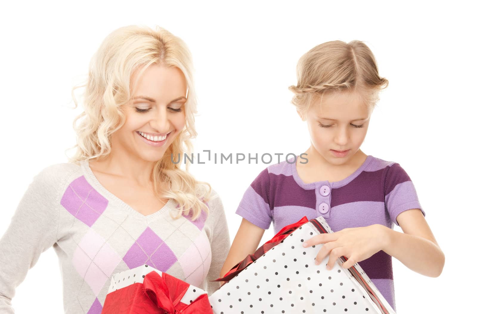 picture of mother and little girl with gifts