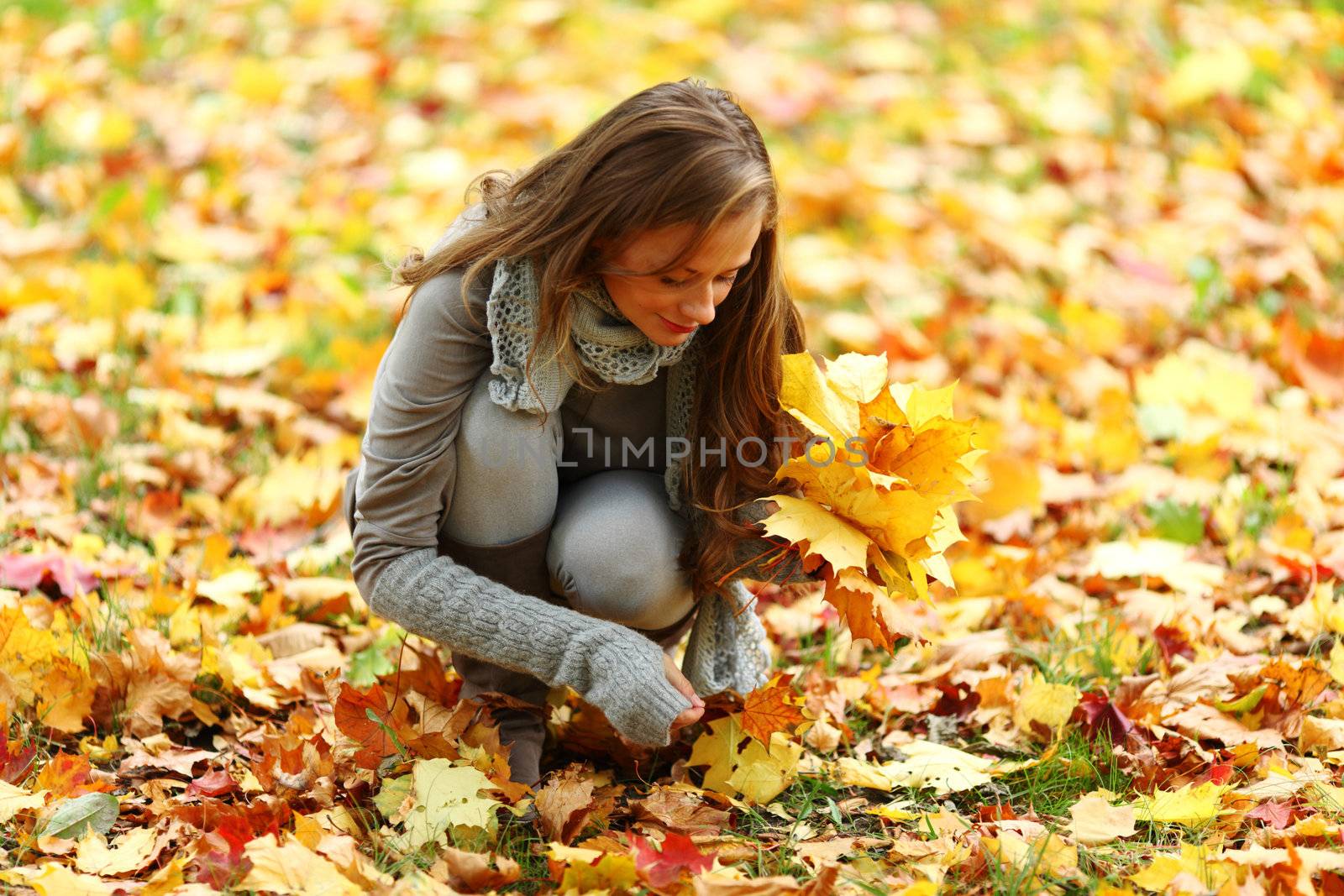 autumn woman  by Yellowj