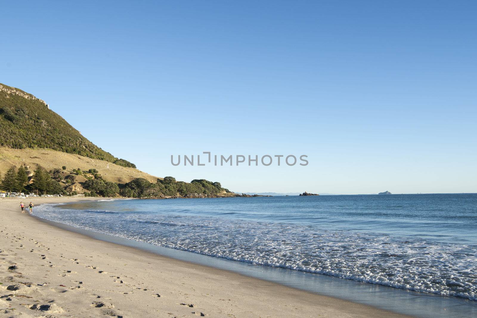 Mount Maunganui, ocean beach.