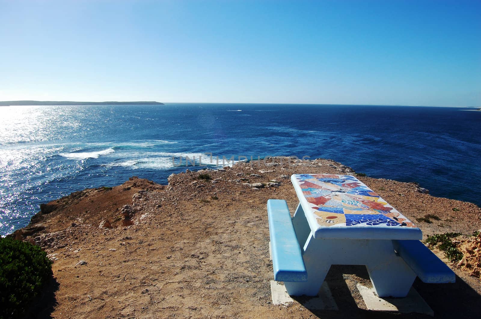 Rest area at the coast by danemo