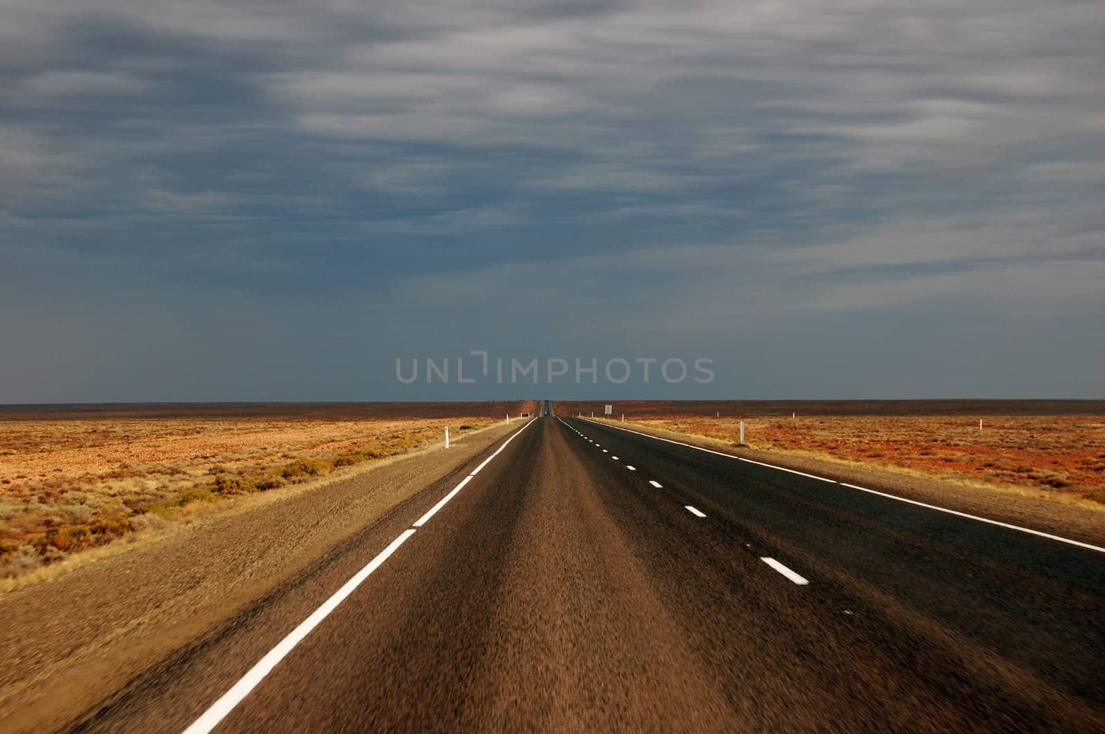 Straight road by danemo