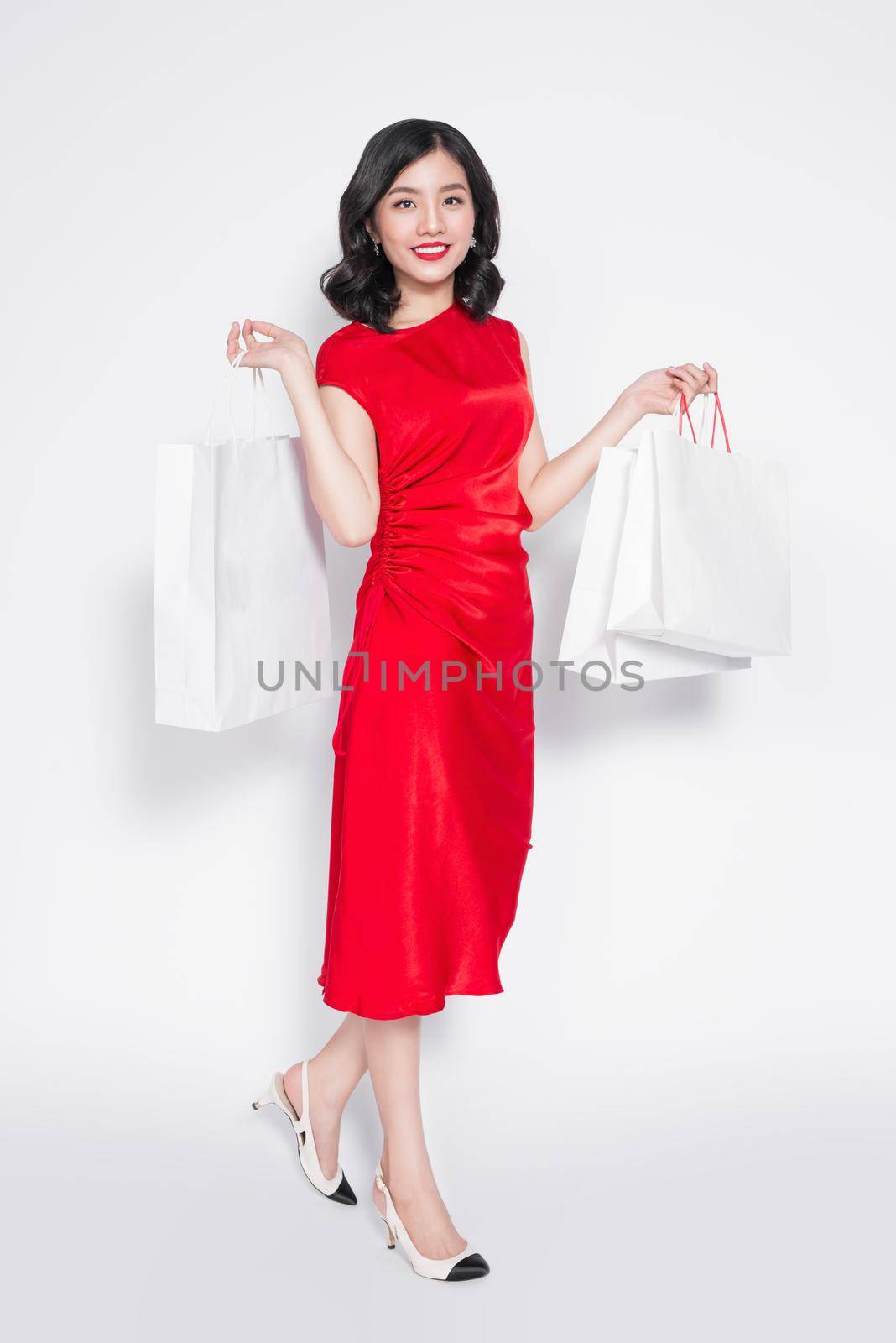 Glamorous Summer Shopping Asian Lady Style With Red Dress
