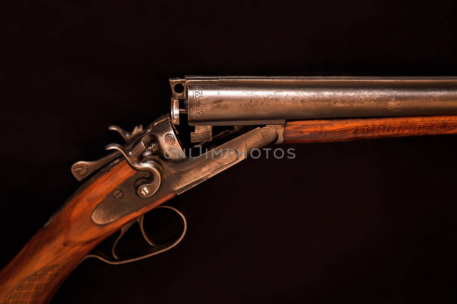 double barrel shotgun (for targets, trap shooting and sporting clays)