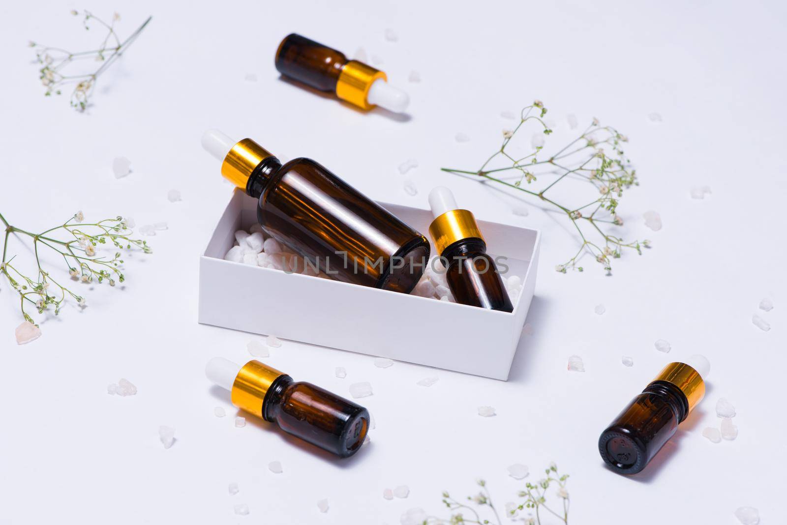 Branding mock-up. Natural essential oil. Natural beauty product concept. by makidotvn