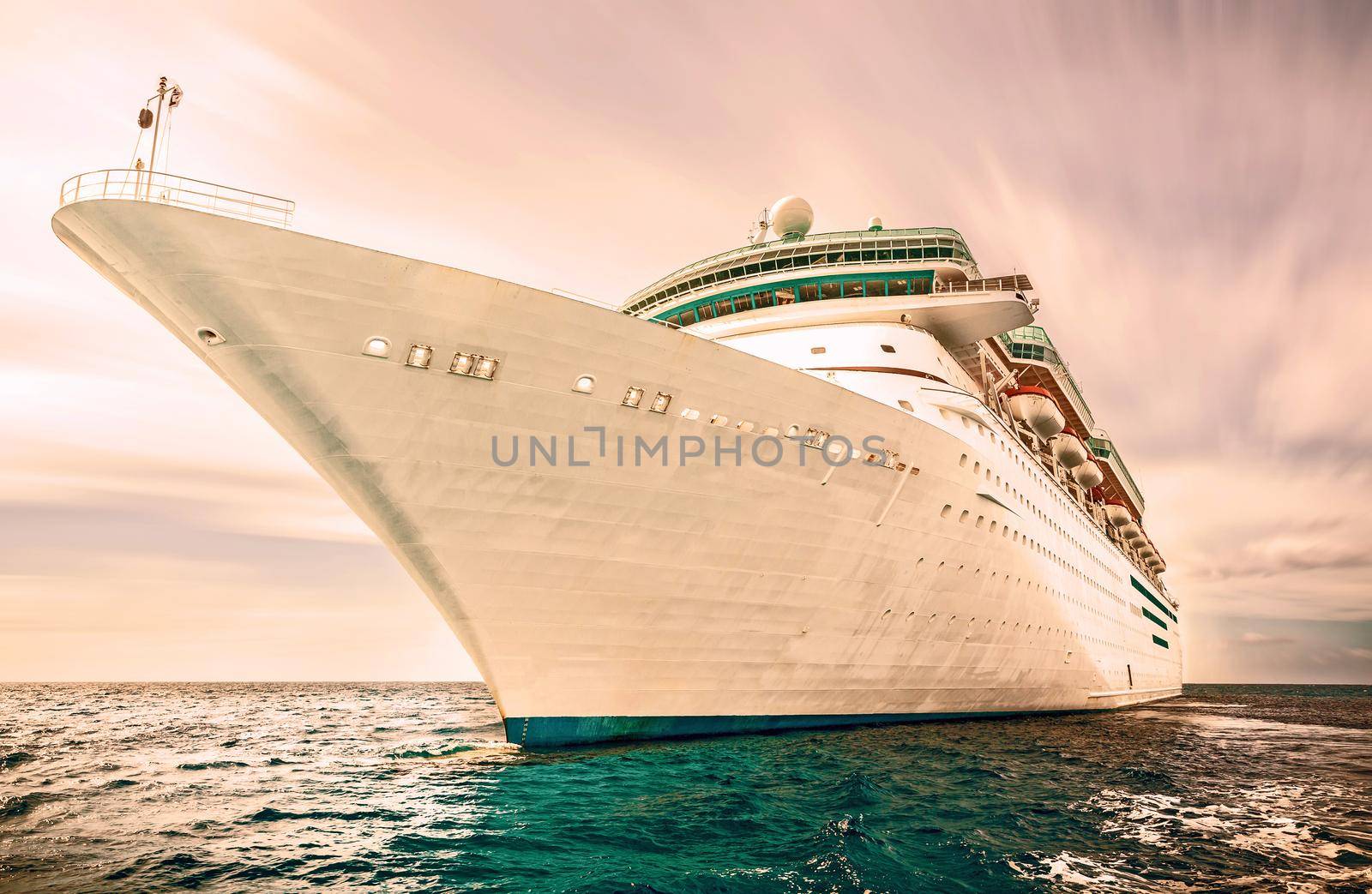 Cruise ship