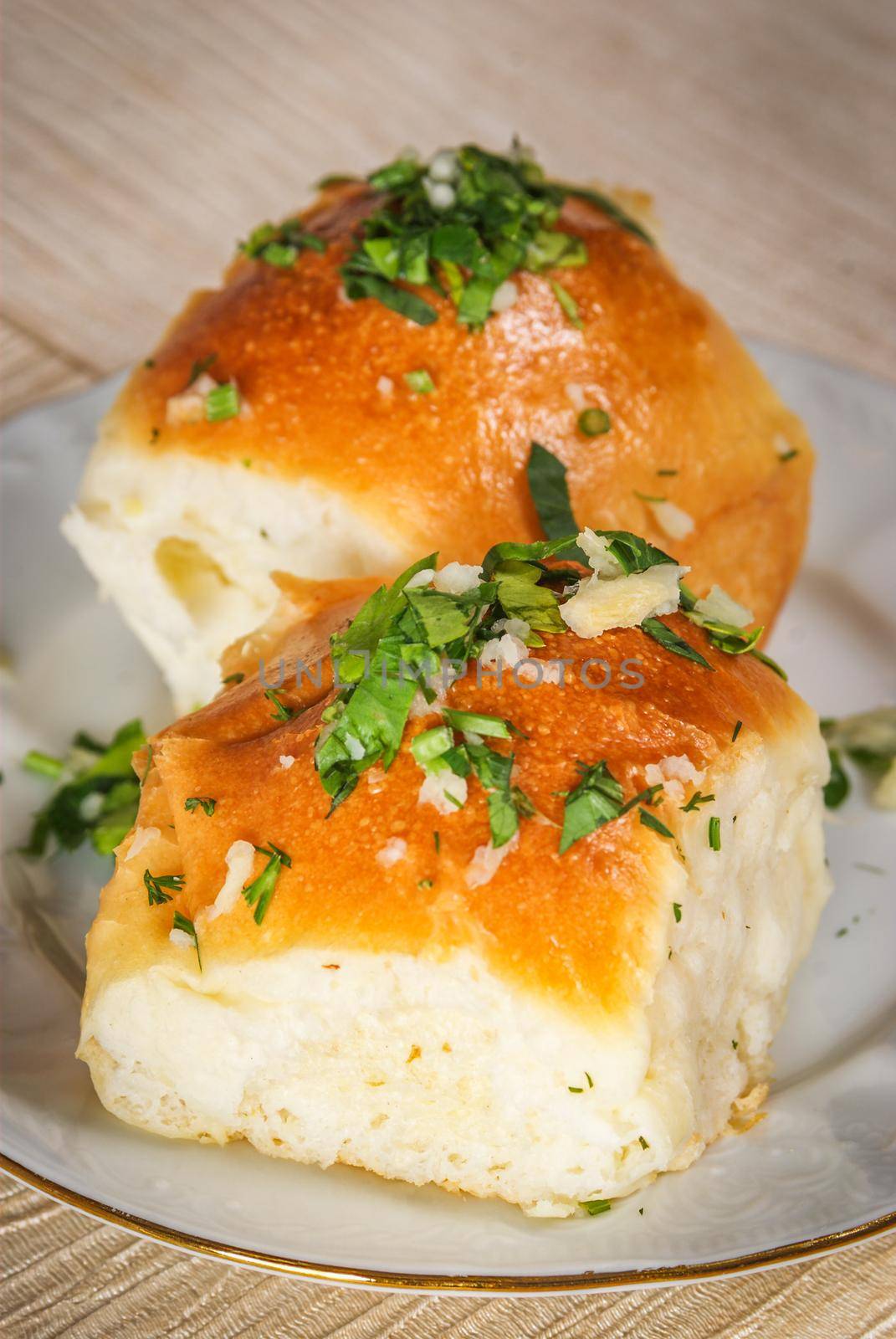 Bun with garlic and parsley