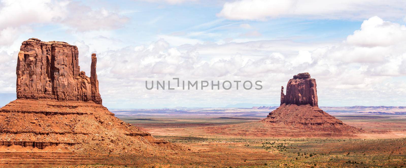 Monument Valley, popular turistic place in Utah, USA