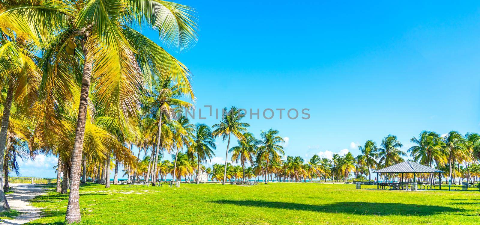 Beautiful Crandon Park Beach with rental cabanas located in Key Biscayne in Miami