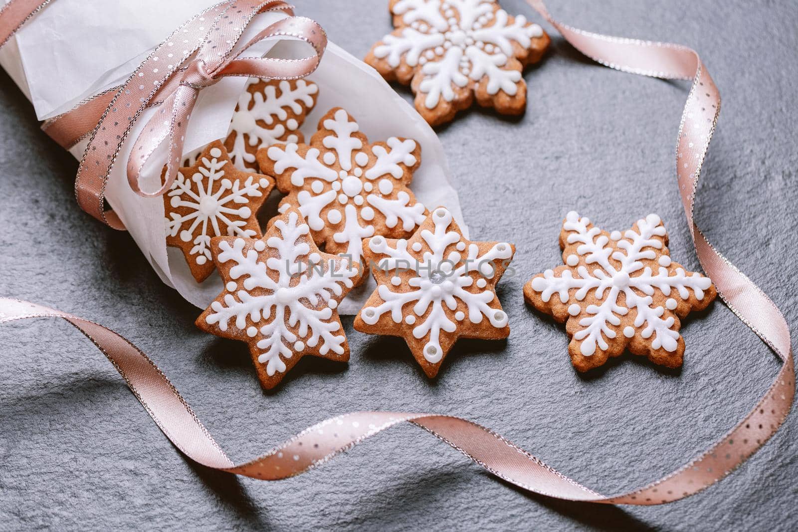 gingerbread snowflakes cookies on napkin by zhu_zhu