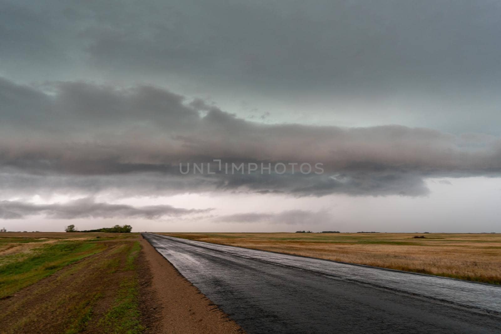 Prairie Storm Canada Summer time clouds warning