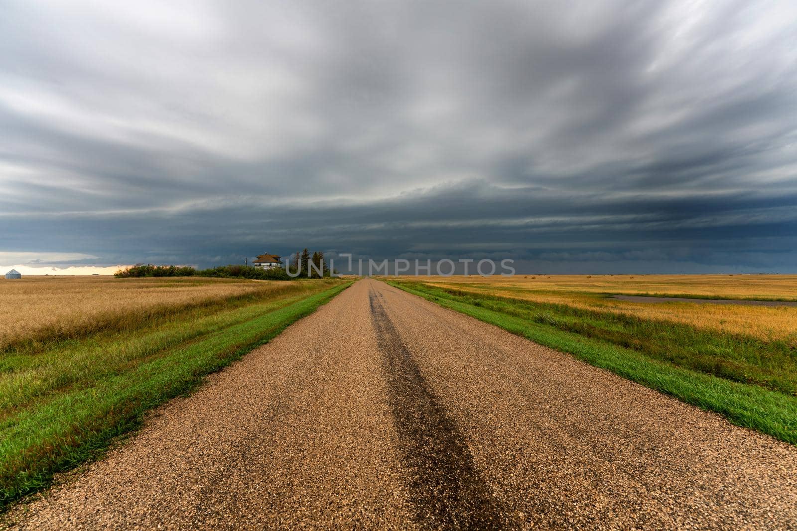 Prairie Storm Canada Summer time clouds warning