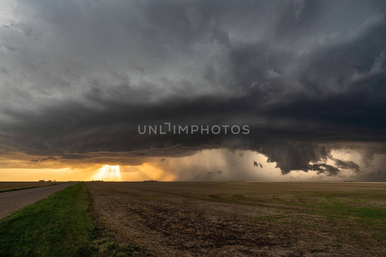 Prairie Storm Canada Summer time clouds warning