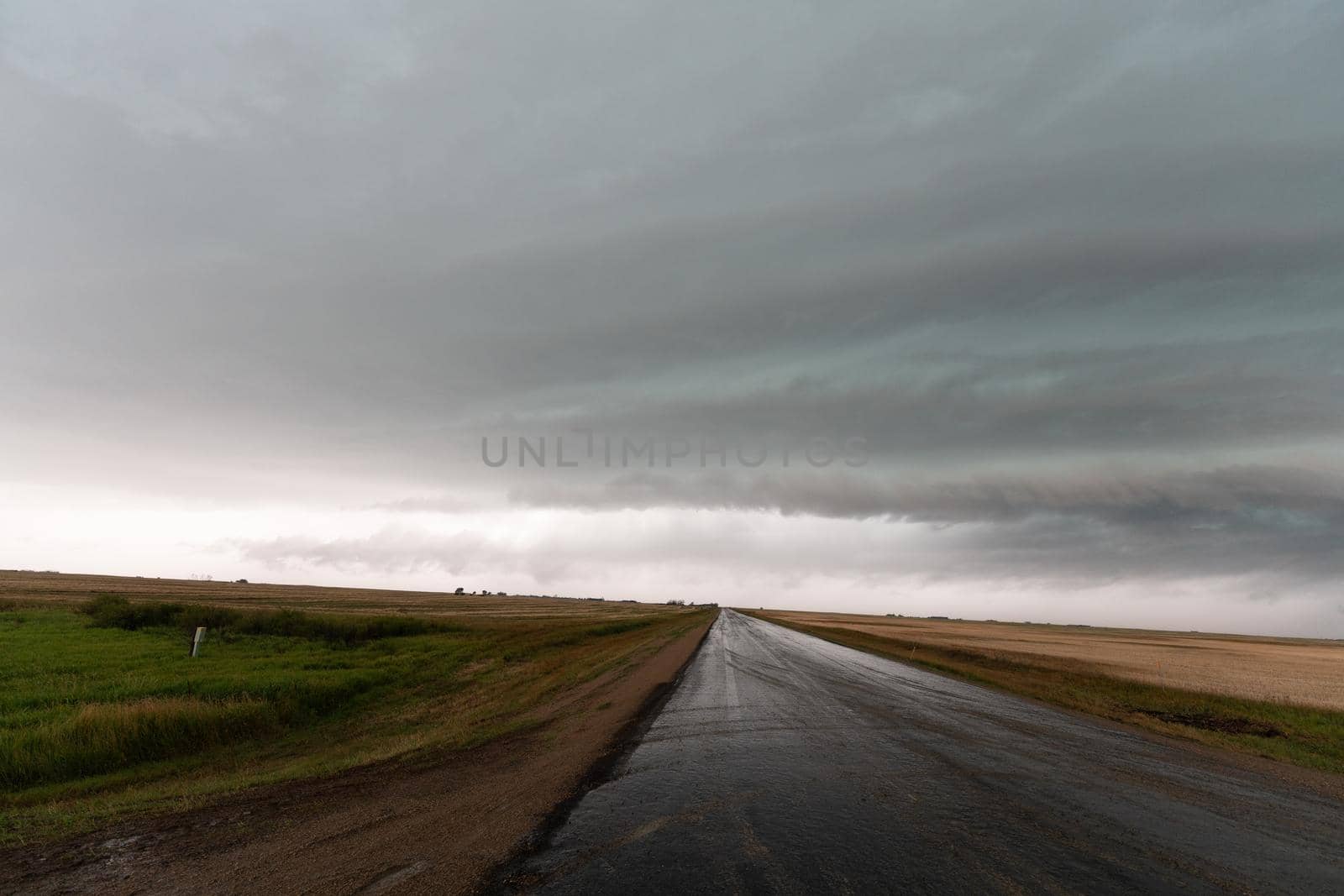 Prairie Storm Canada Summer time clouds warning