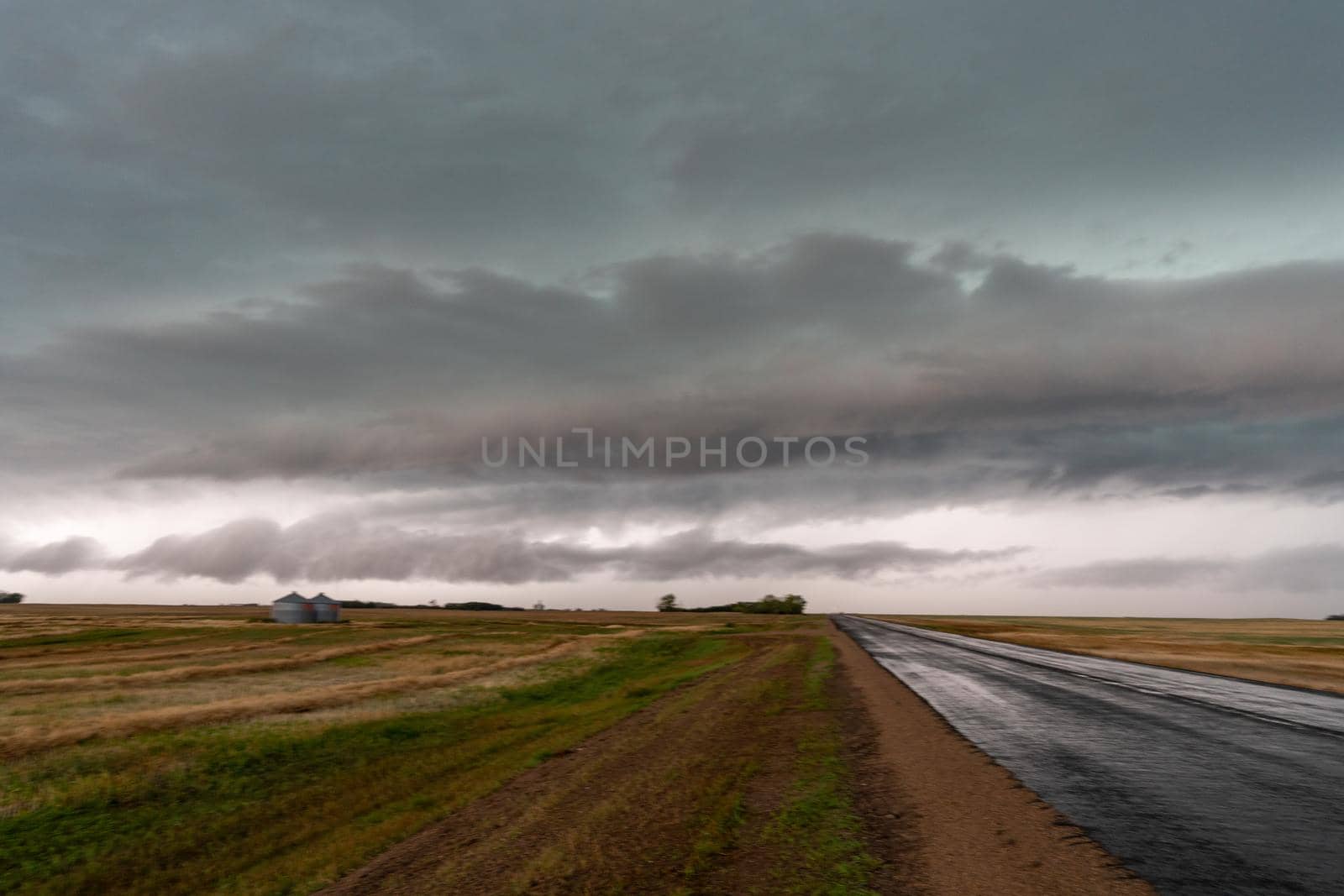 Prairie Storm Canada Summer time clouds warning