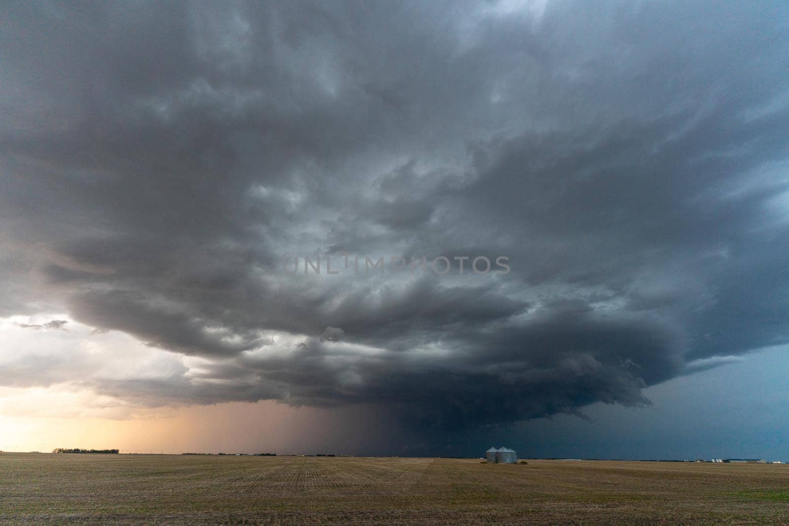 Prairie Storm Canada Summer time clouds warning