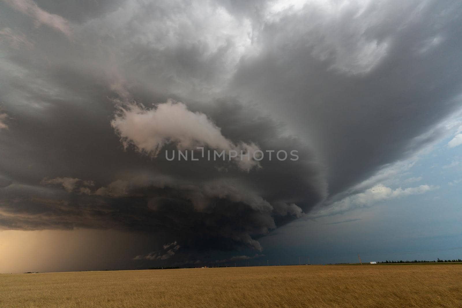 Prairie Storm Canada Summer time clouds warning