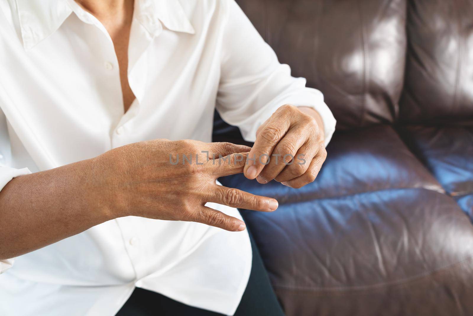 finger pain of old woman, healthcare problem of senior concept