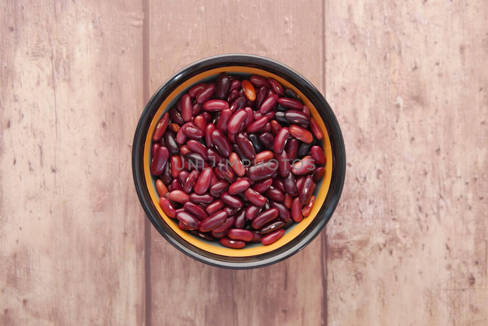 Grains Red bean in a bowl on table