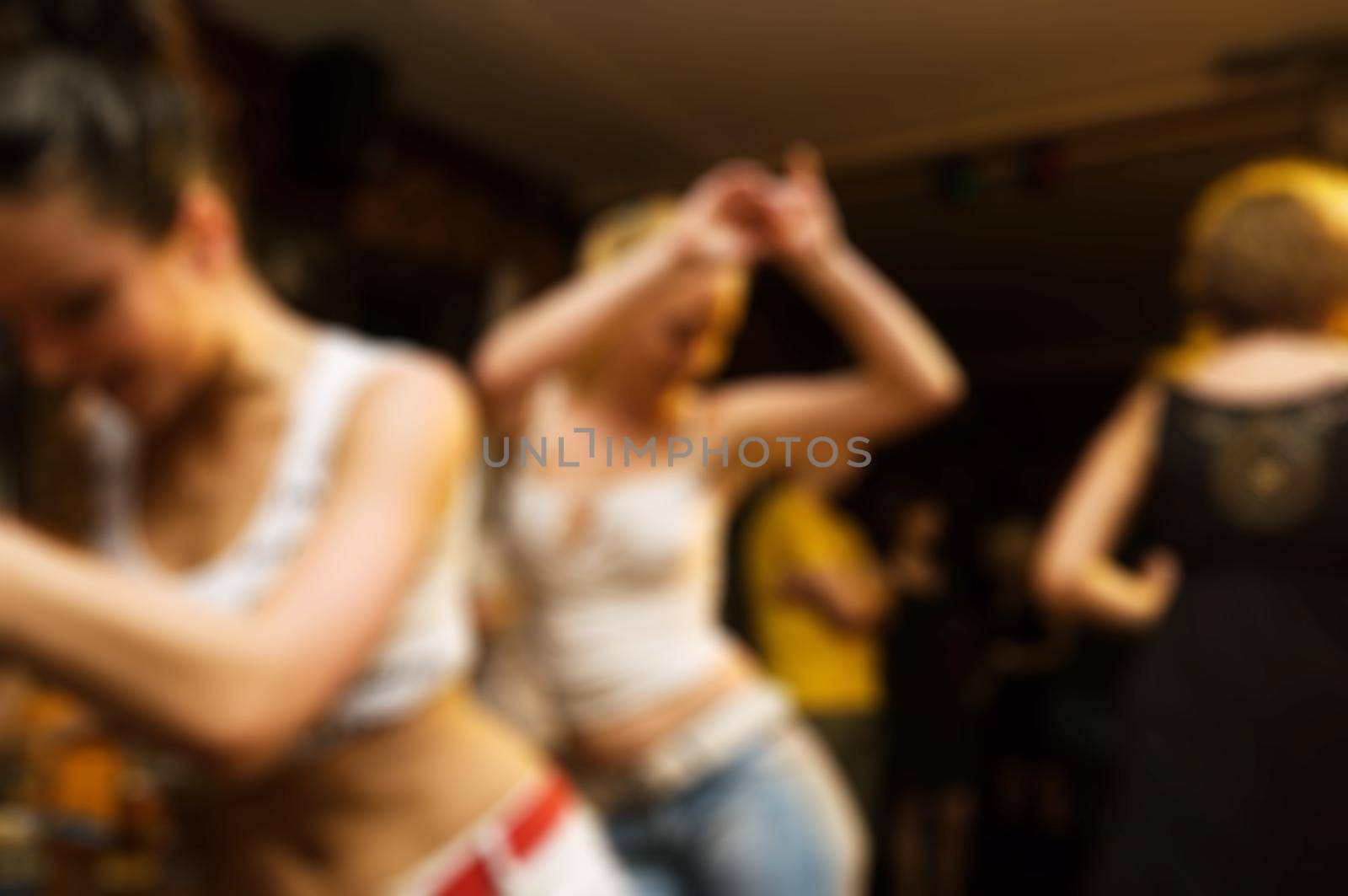 People dancing blur background by nikitabuida